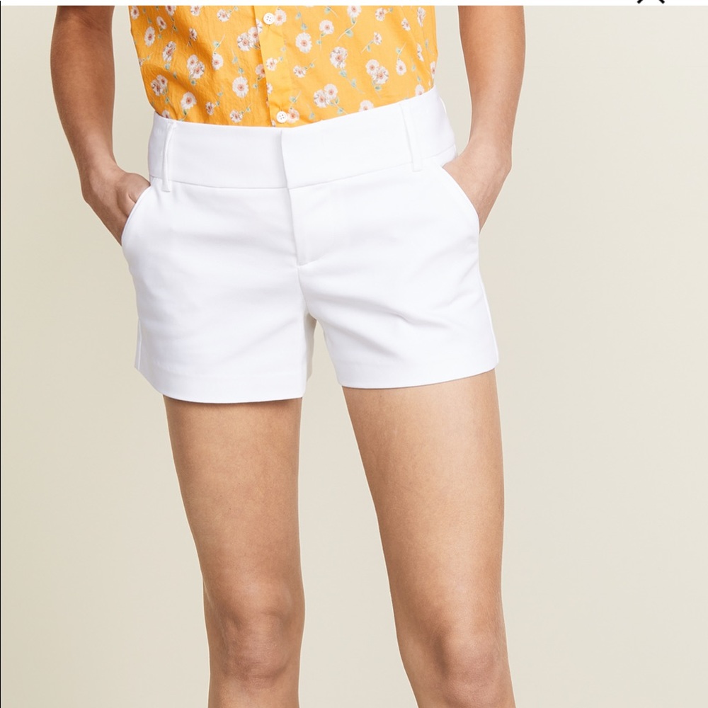 Alice + Olivia white cady short